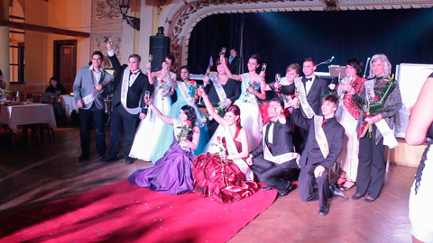 Maturitn&iacute; ples HC4 stužkov&aacute;n&iacute;