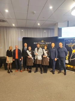 0fea9c2b-fd8a-4d22-a7b8-6690a8cc4c13