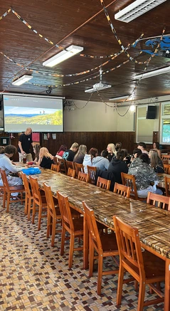 4895B1F1-7062-4878-ABE8-45BE02EBC3E5