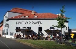Raven Pub Bolevec