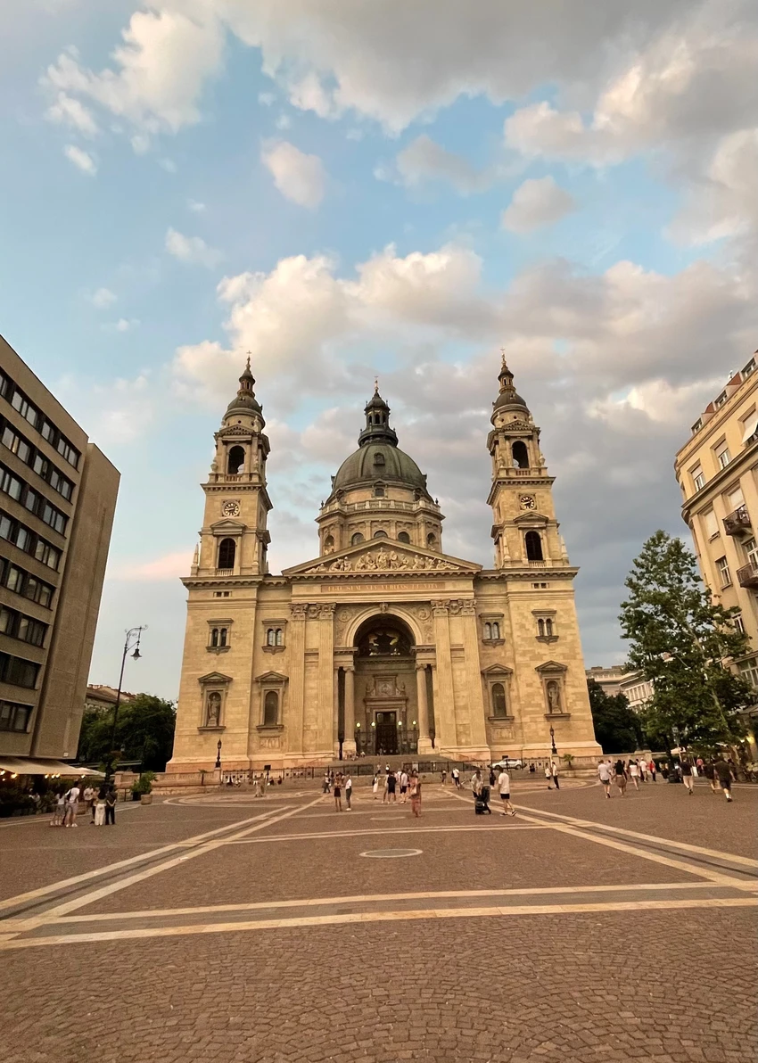 Bazilika svat&eacute;ho &Scaron;těp&aacute;na, Budape&scaron;ť